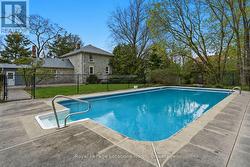 562 CAMERON STREET  Collingwood, ON L9Y 2J3