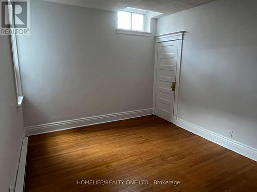 479 PARLIAMENT STREET , Toronto, Ontario M5A 3A3 2