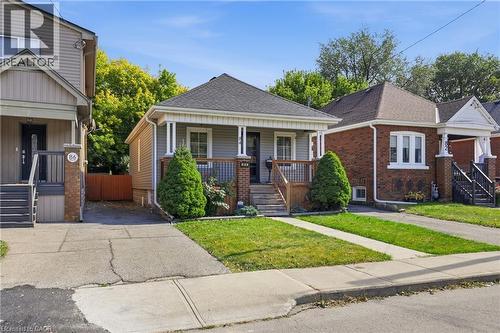 84 Barons Avenue N, Hamilton, ON 