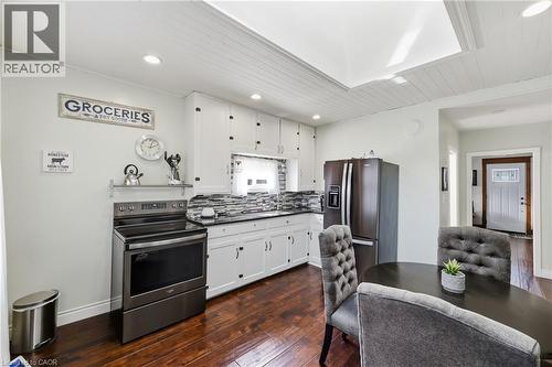 84 Barons Avenue N, Hamilton, ON 