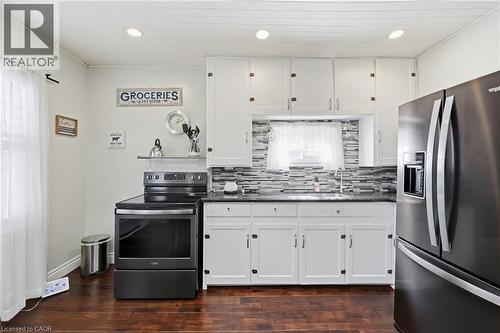 84 Barons Avenue N, Hamilton, ON 