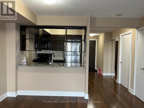 2621 - 135 VILLAGE GREEN SQUARE , Toronto, Ontario M1S 0G4
