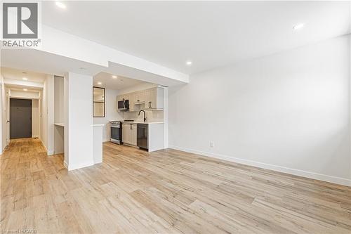 555 SANATORIUM Road Unit# 102 , Hamilton, Ontario L9C 2B1 5