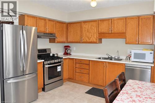 525 OAKVALE Drive Unit# 2 , Waterloo, Ontario N2T 2G8 3