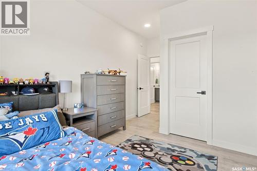 464 Woolf Bend, Saskatoon, SK 