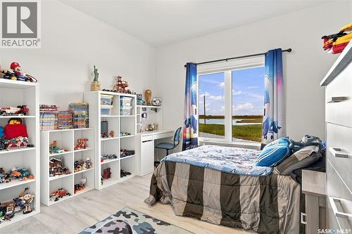 464 Woolf Bend, Saskatoon, SK 