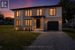203 PARK STREET  Fort Erie, ON L0S 1N0