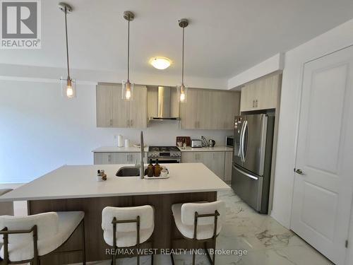 889 DOURO STREET , Stratford, Ontario N5A 0M3 4