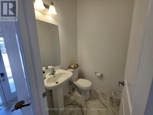 889 DOURO STREET , Stratford, Ontario N5A 0M3 5