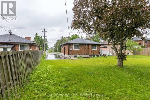 MAIN - 890 WELLER STREET , Peterborough (Monaghan Ward 2), Ontario K9J 4X8 4