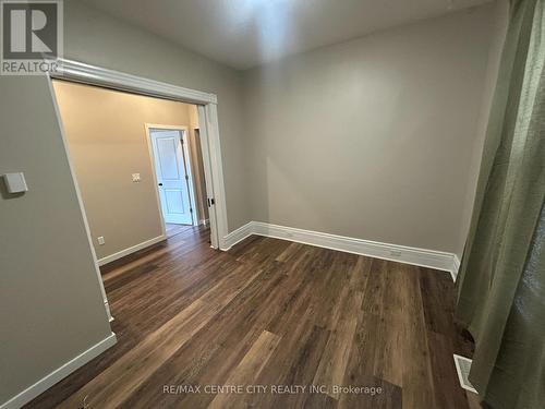 40 QUEEN STREET , St. Thomas, Ontario N5R 3J2 4