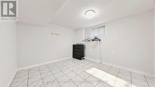 7 - 106 STILECROFT DRIVE , Toronto, Ontario M3J 1A9 5