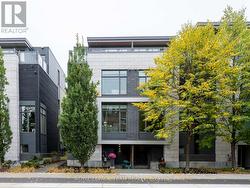 110 GREENFIELD AVENUE  Ottawa, ON K1S 5H7