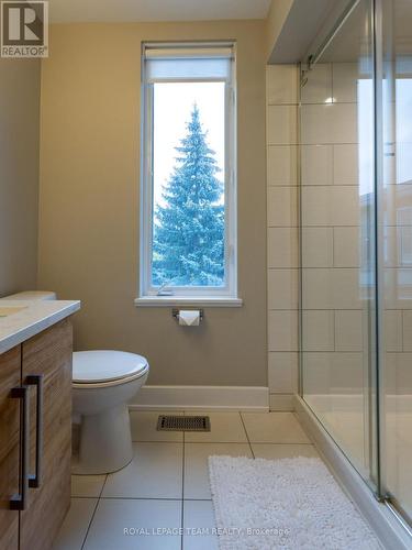 110 Greenfield Avenue, Ottawa, ON 