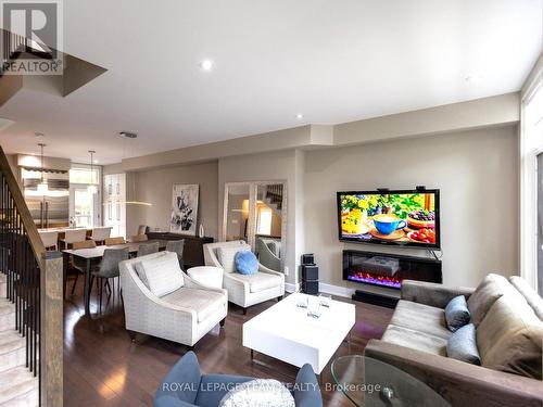 110 Greenfield Avenue, Ottawa, ON 