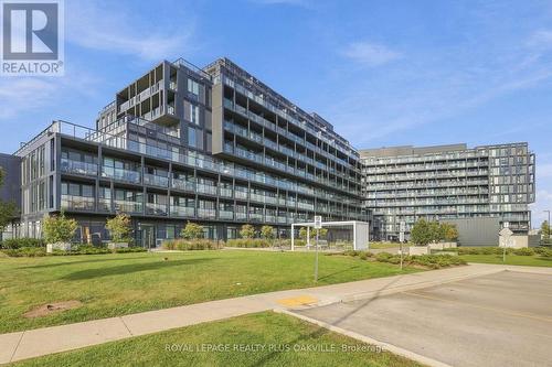 A312 - 3210 DAKOTA COMMON , Burlington, Ontario L7M 2A8 2