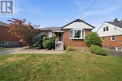 138 WEST 23RD STREET  Hamilton, ON L9C 4V7