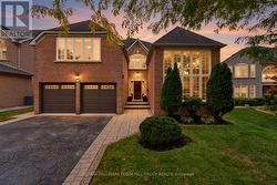 590 GAGNON PLACE  Newmarket, ON L3X 1V8