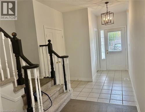 5325 APPLEGARTH Drive , Burlington, Ontario L7L 6V3 3