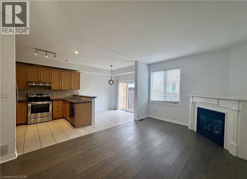 5325 Applegarth Drive, Burlington, ON 
