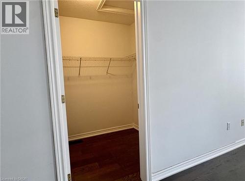 5325 Applegarth Drive, Burlington, ON 