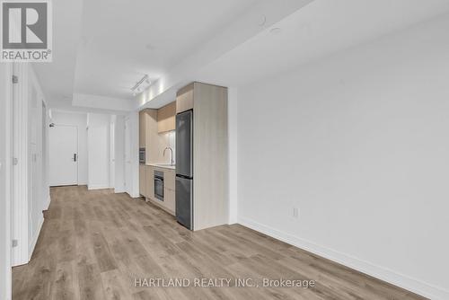 928 - 1 JARVIS STREET , Hamilton, Ontario L8R 3J2 4