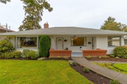 1280 Tracksell Ave  Saanich, BC V8P 2C9