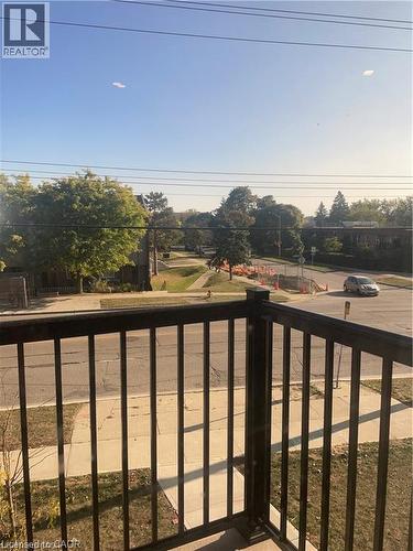 600 VICTORIA Street S Unit# 7 , Kitchener, Ontario N2M 1B3 5