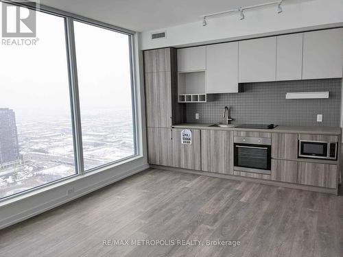 5102 - 5 BUTTERMILL AVENUE , Vaughan, Ontario L4K 0J5 5