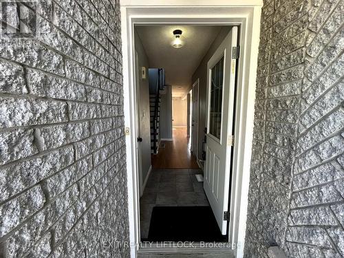 722 TRAILVIEW DRIVE , Peterborough (Ashburnham Ward 4), Ontario K9J 8P2 2