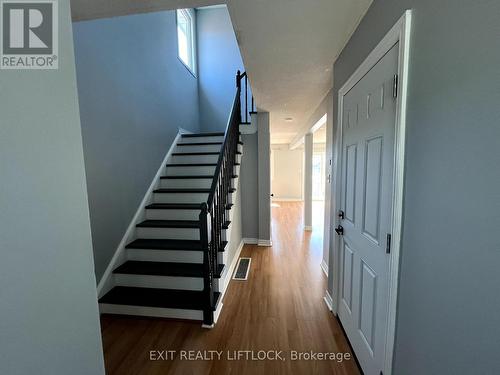 722 TRAILVIEW DRIVE , Peterborough (Ashburnham Ward 4), Ontario K9J 8P2 4