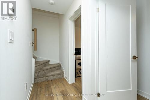 4263 FOURTH AVENUE , Niagara Falls (Downtown), Ontario L2E 0C2 3