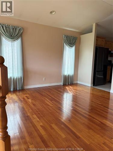 2337 ASKIN , Windsor, Ontario N9E 4Y2 3