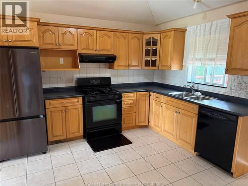 2337 ASKIN , Windsor, Ontario N9E 4Y2 4
