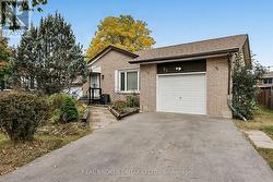 36 DUTCH SETTLERS COURT  East Gwillimbury, ON L9N 1M2