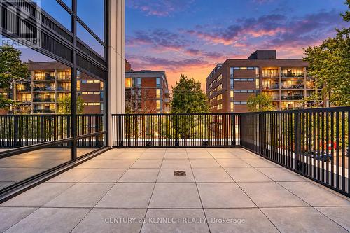 527 - 91 MONTCLAIR AVENUE , Toronto, Ontario M5P 0B1 2
