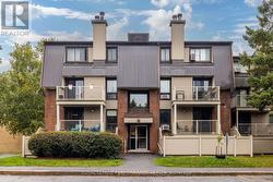 7 - 18 SWEETBRIAR CIRCLE  Ottawa, ON K2J 2K4