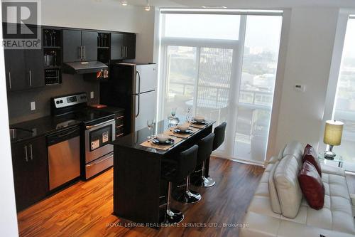 PH 14 - 35 BRIAN PECK CRESCENT , Toronto, Ontario M4G 0A5 5