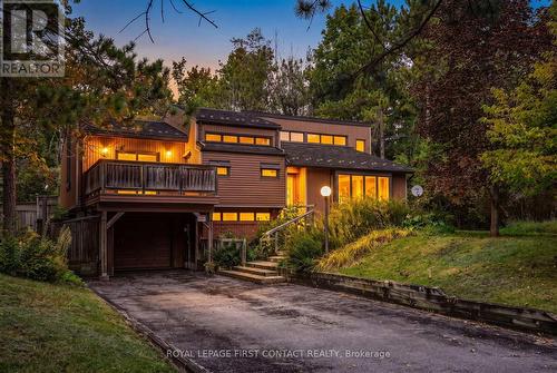 2 BRIARWOOD COURT  Springwater, ON L0L 1X0