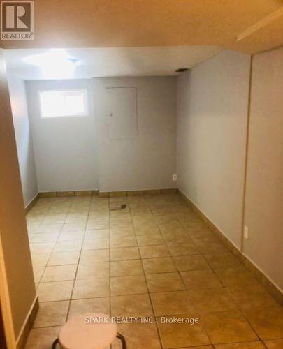 27 ERLESMERE AVENUE , Brampton, Ontario L6W 2T4 5