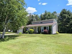 8 Fenton ST Miramichi, NB E1N 3G3