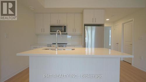 5 - 737 FRONT ROYAL STREET , Mississauga, Ontario L4Y 0G6 3