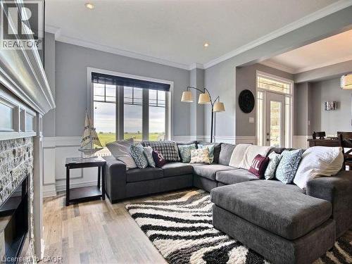 8 LAKELAWN Road Unit# 29 , Grimsby, Ontario L3M 0G1 4
