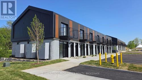 103 - 425 FOURTH STREET , Gananoque, Ontario K7G 2X2 1