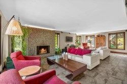 Salon - 