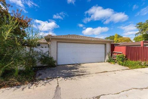 517 Weedon St, Winnipeg, MB 