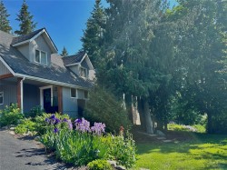 5221/5241 Hartnell Road  Vernon, BC V1B 3J4