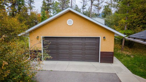 7250 Lloyd Road, Jaffray, BC 