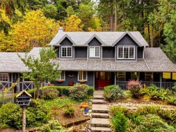 905 Worrall Dr Langford, BC V9C 3C8