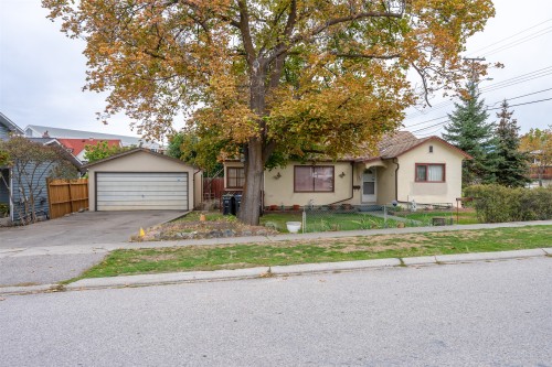395 Edmonton Avenue  Penticton, BC V2A 2G9